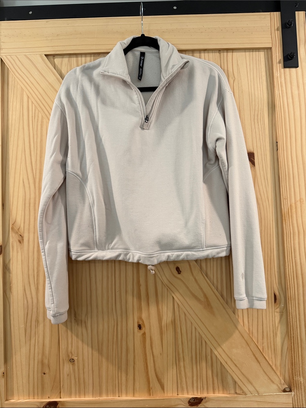 MPG Light Beige Quarter-Zip Turtleneck Pullover